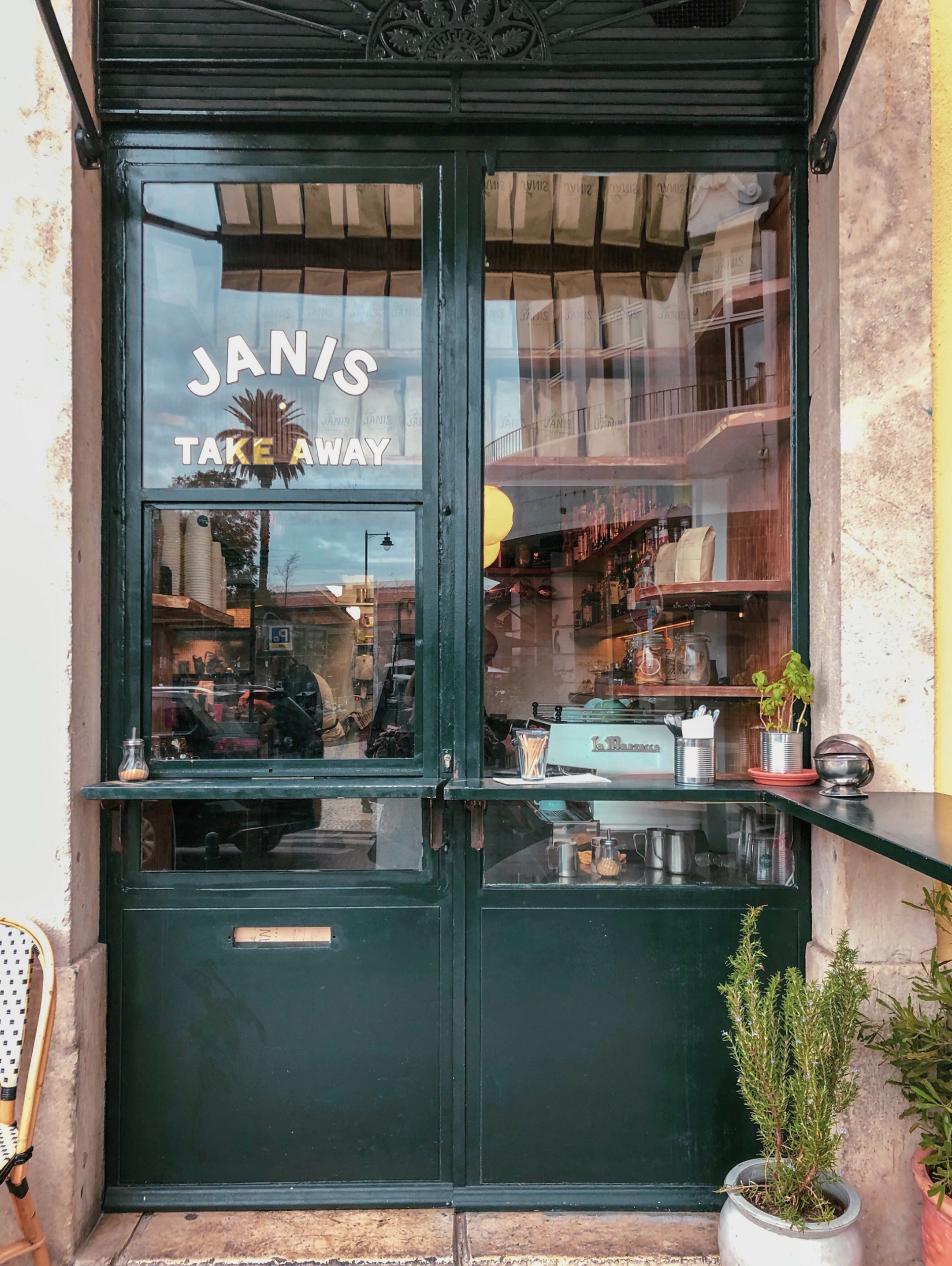 Take away Café Janis